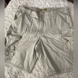 LEE DUNGAREES CACKIE CARGO SHORTS 34